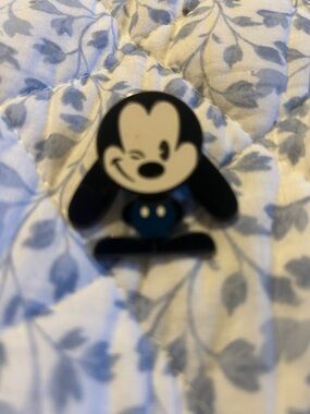 Disney Black and White Oswald the Lucky Rabbit Enamel Pin